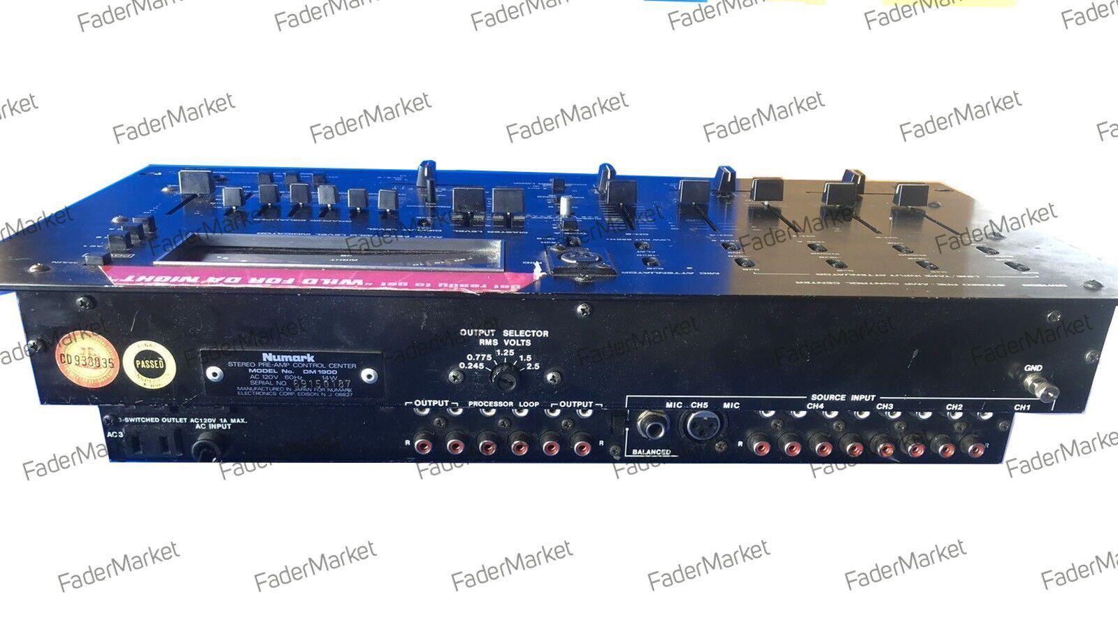 Numark DM1900